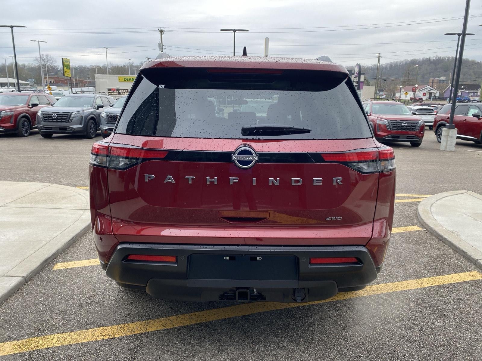 2026 Nissan Pathfinder SV