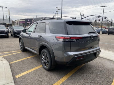 2026 Nissan Pathfinder SV