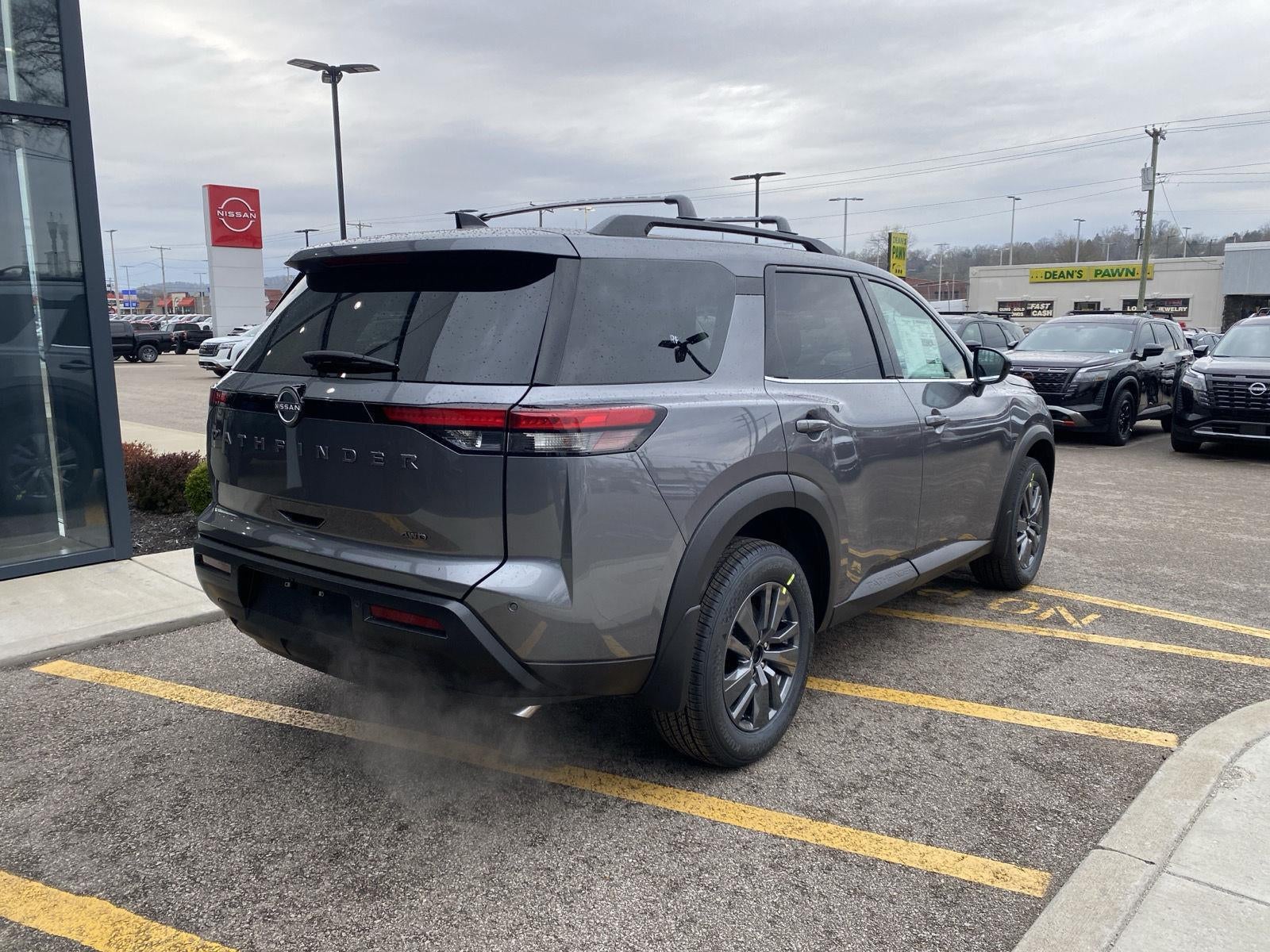 2026 Nissan Pathfinder SV