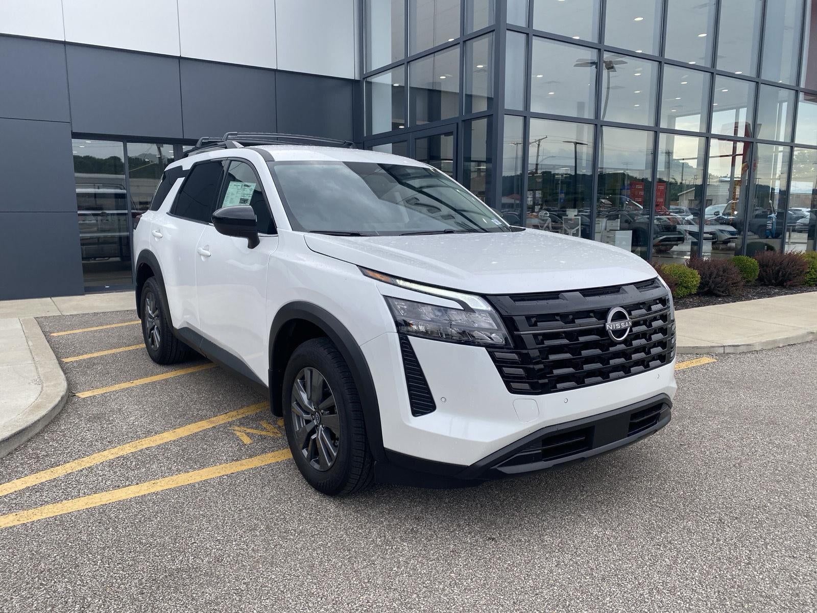 2026 Nissan Pathfinder SV
