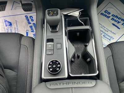 2026 Nissan Pathfinder SV
