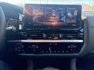 2026 Nissan Pathfinder SV