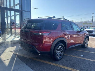 2026 Nissan Pathfinder SV
