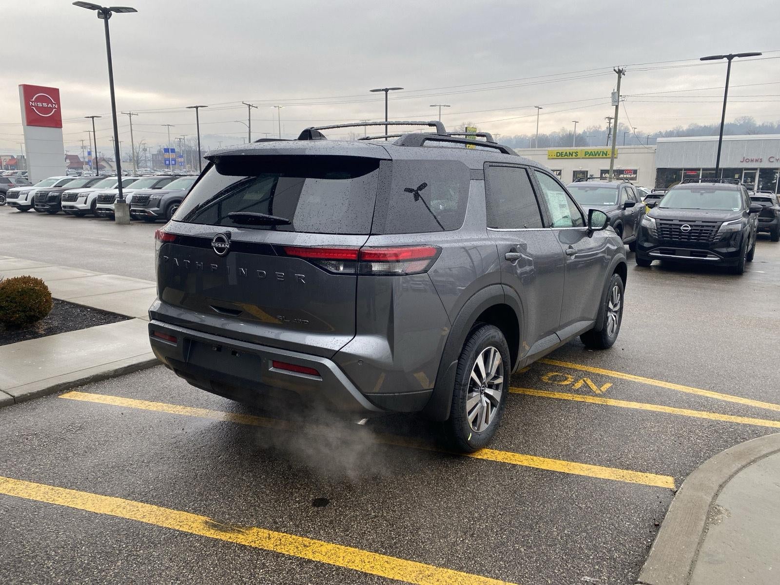 2026 Nissan Pathfinder SL