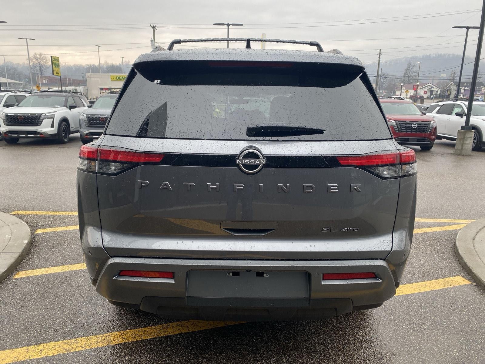 2026 Nissan Pathfinder SL