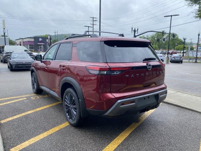 2026 Nissan Pathfinder SL