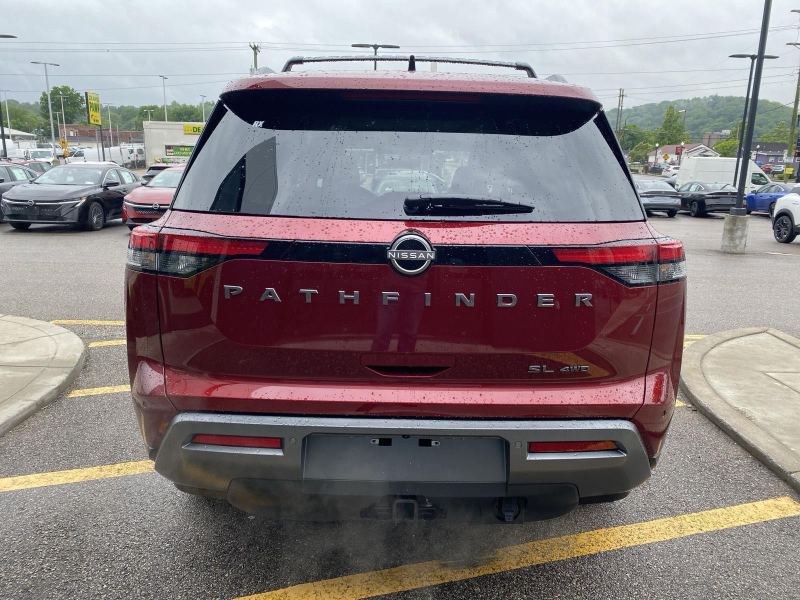 2026 Nissan Pathfinder SL