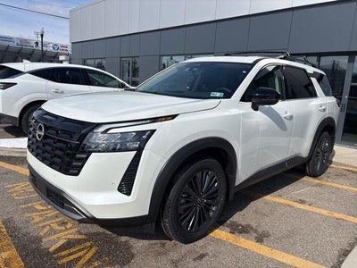 2026 Nissan Pathfinder SL