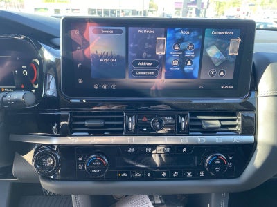 2026 Nissan Pathfinder Platinum