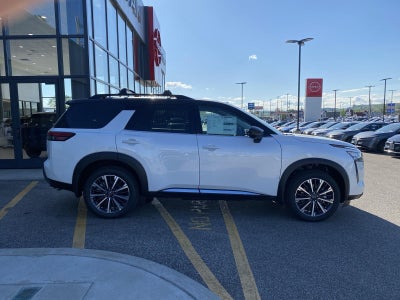 2026 Nissan Pathfinder Platinum