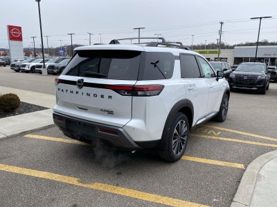 2026 Nissan Pathfinder Platinum