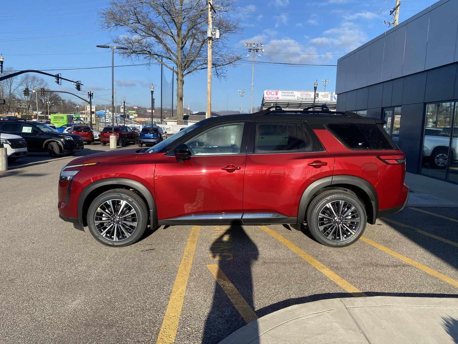 2026 Nissan Pathfinder Platinum