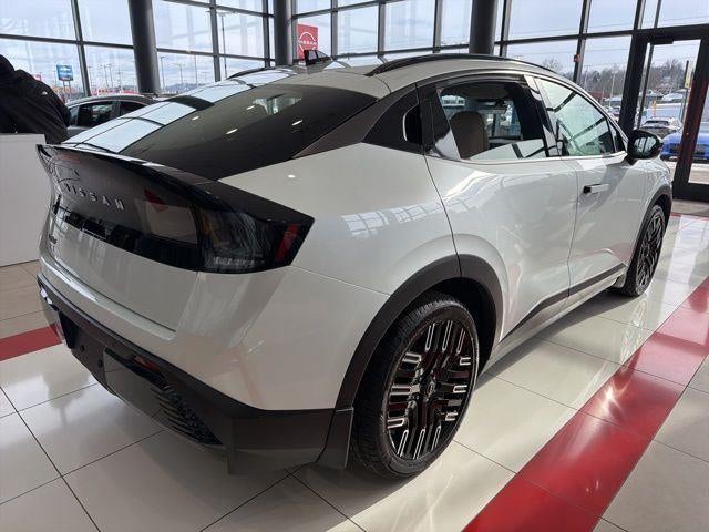 2026 Nissan LEAF PLATINUM+