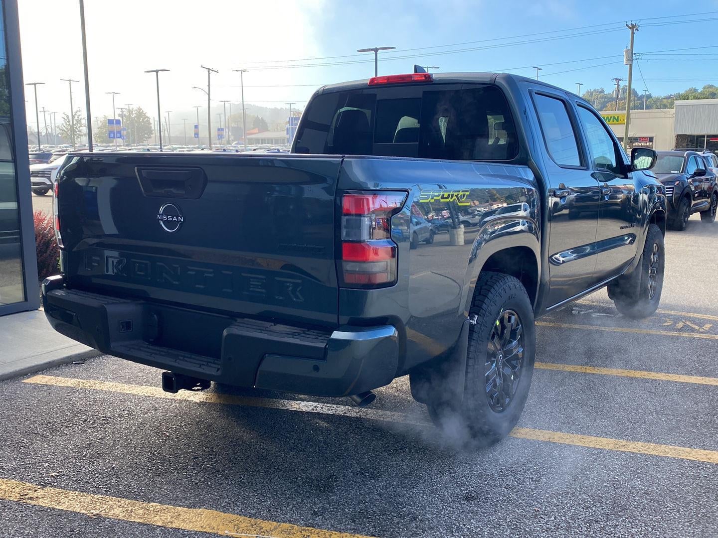2027 Nissan Frontier SV
