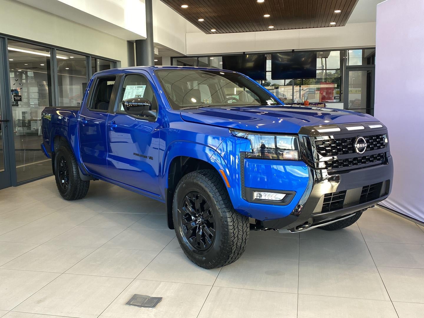 2027 Nissan Frontier SV
