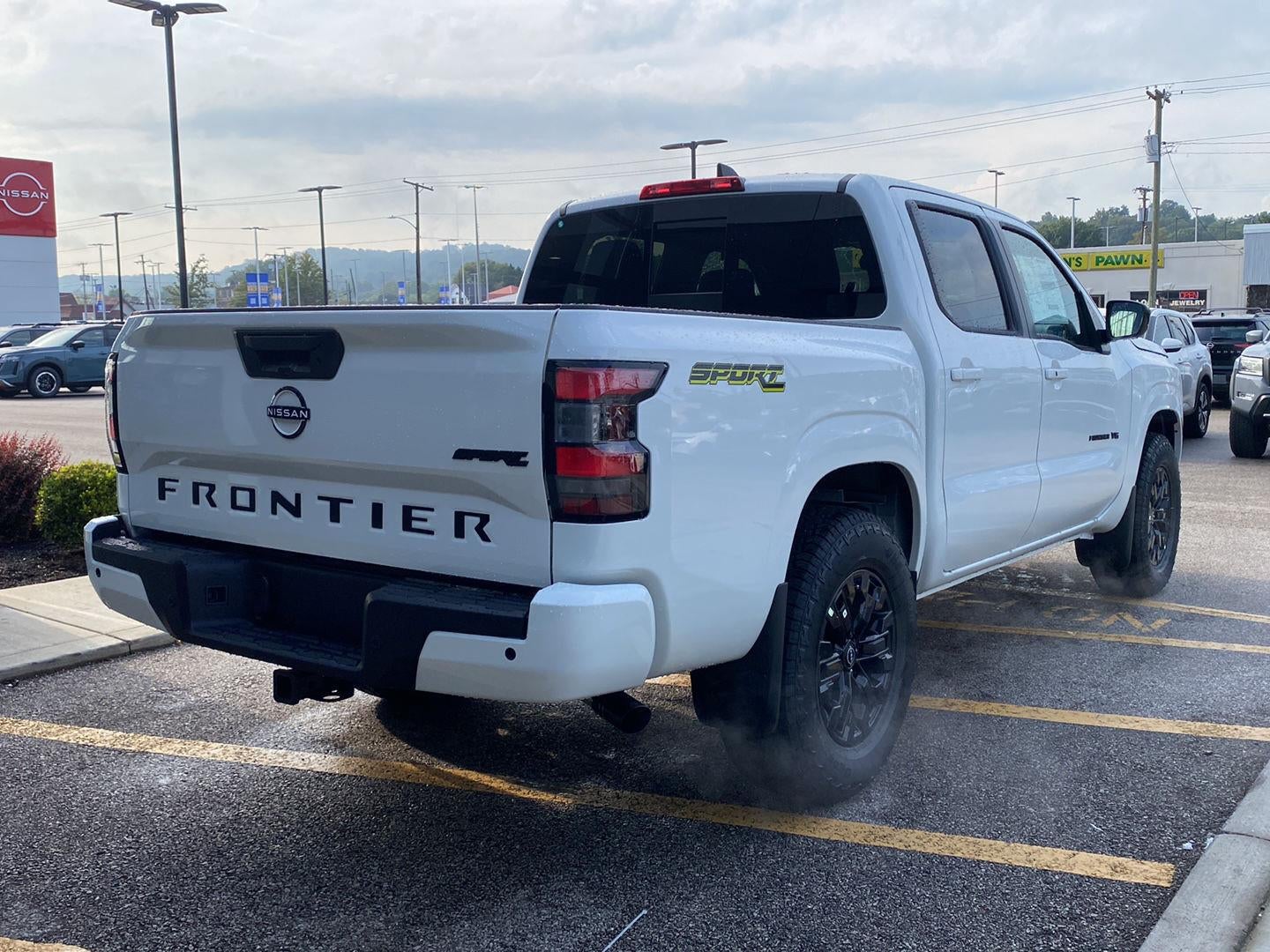 2027 Nissan Frontier SV