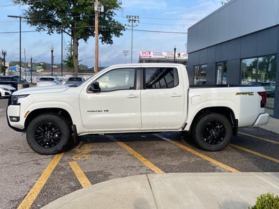 2027 Nissan Frontier SV