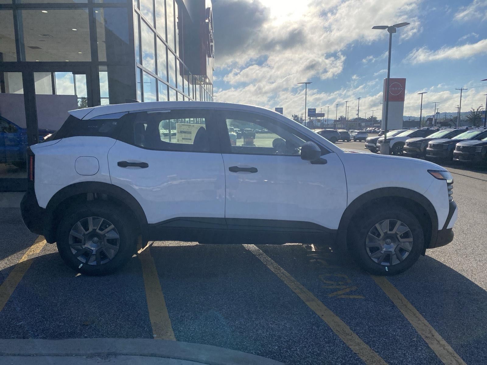 2027 Nissan Kicks S