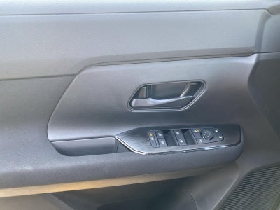 2027 Nissan Kicks S