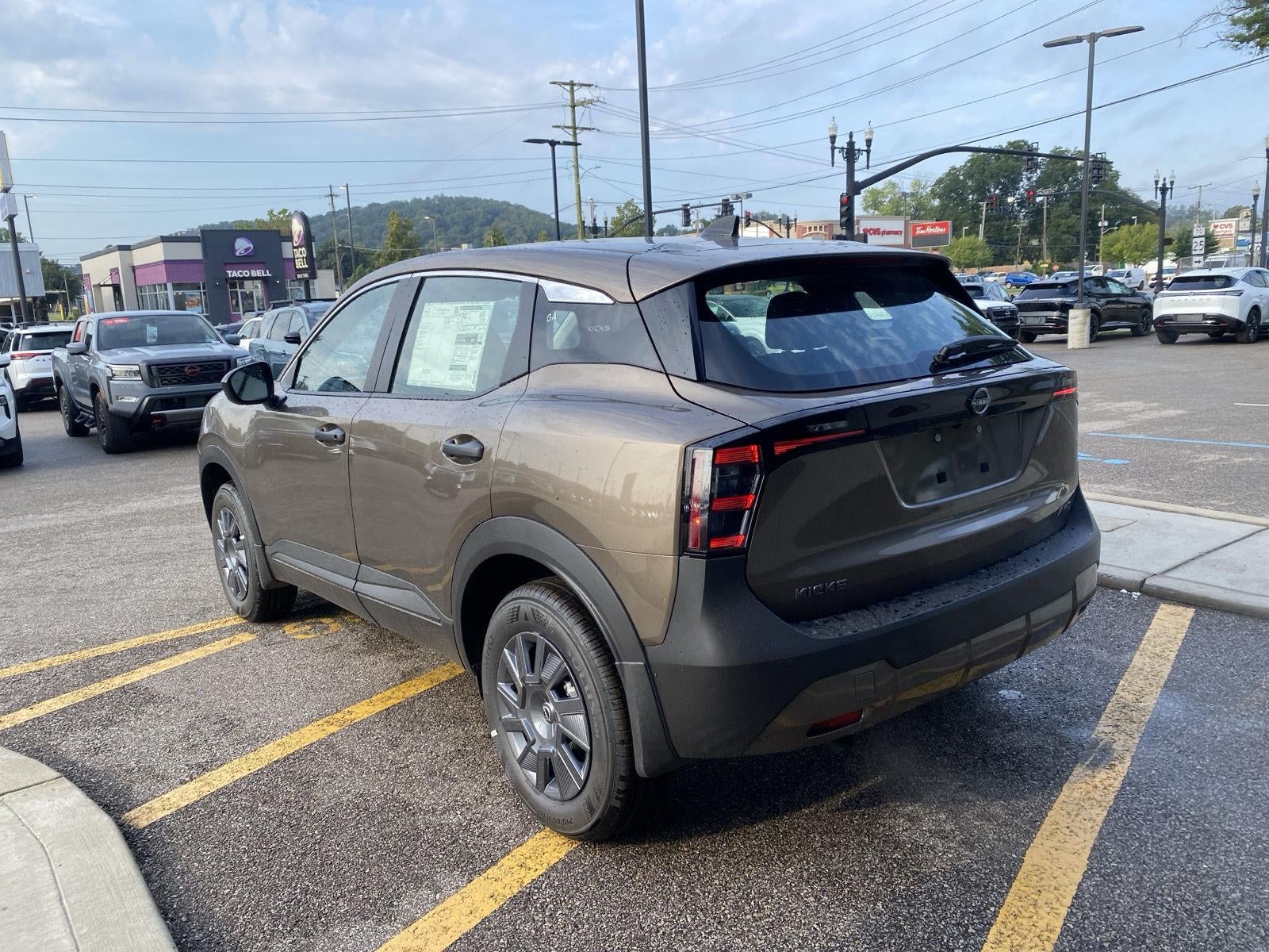 2027 Nissan Kicks S