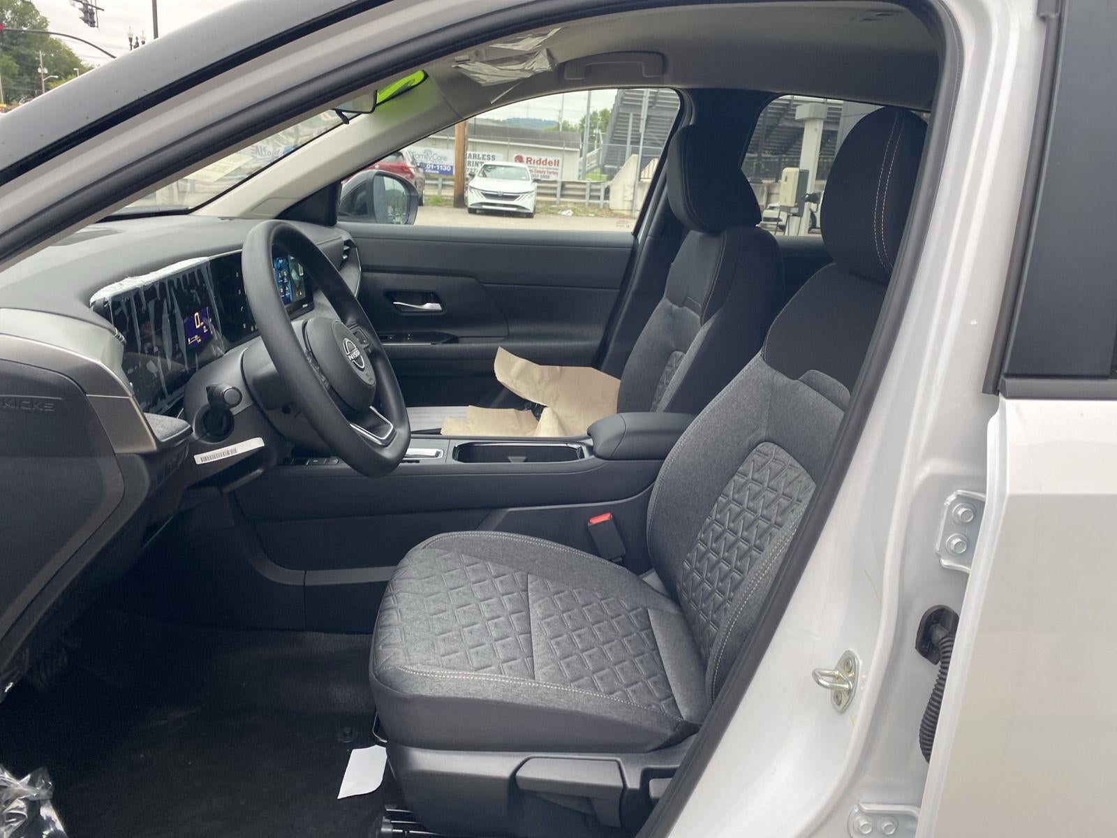 2027 Nissan Kicks SV