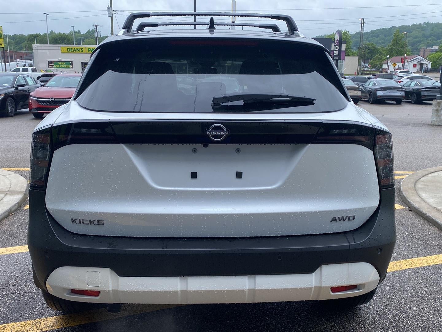 2026 Nissan Kicks SV