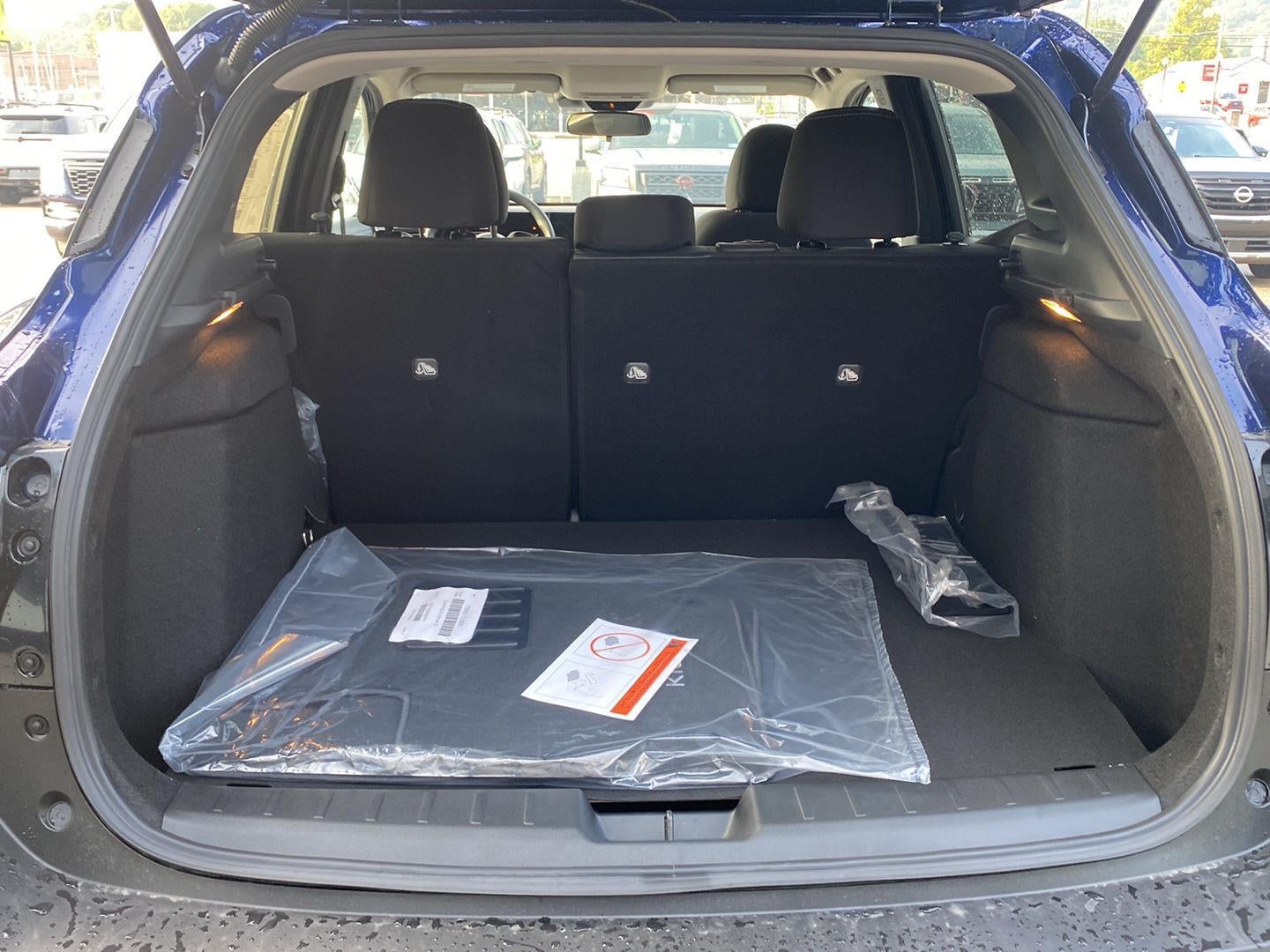 2027 Nissan Kicks SV
