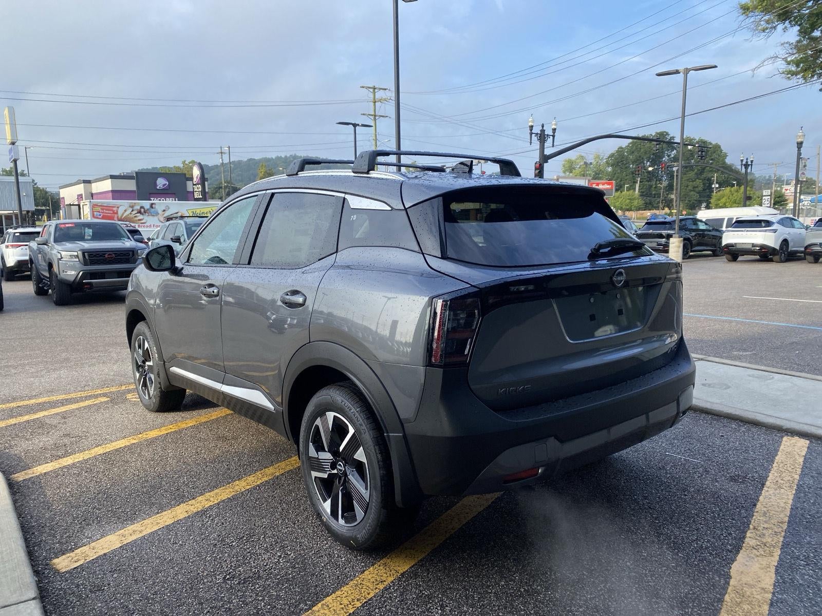 2027 Nissan Kicks SV