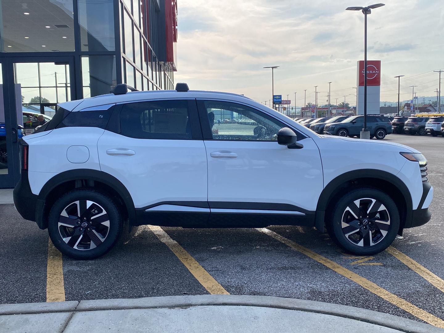 2027 Nissan Kicks SV