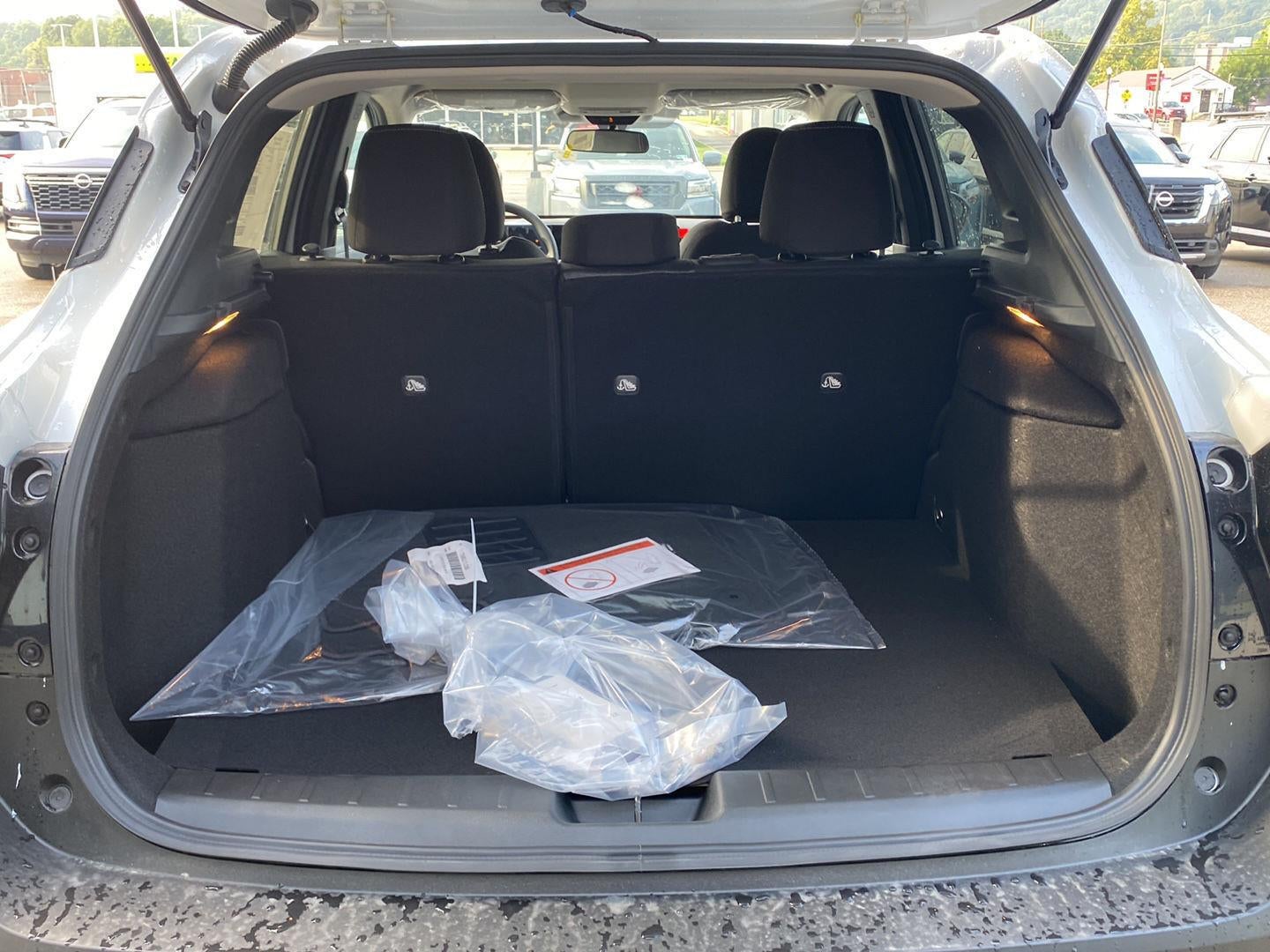 2027 Nissan Kicks SV