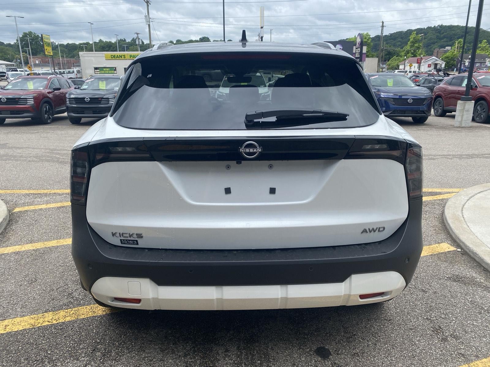 2026 Nissan Kicks SV
