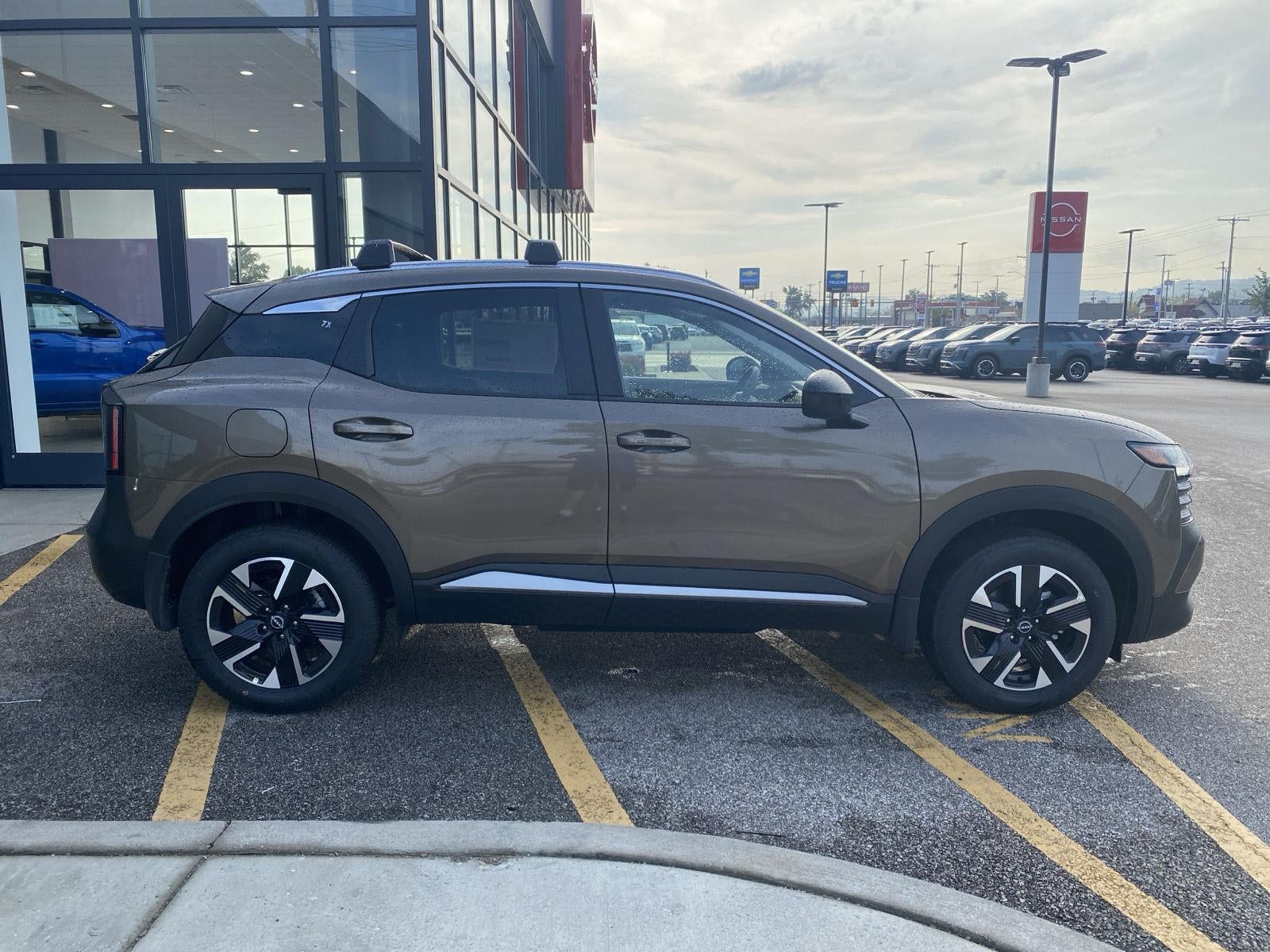 2027 Nissan Kicks SV