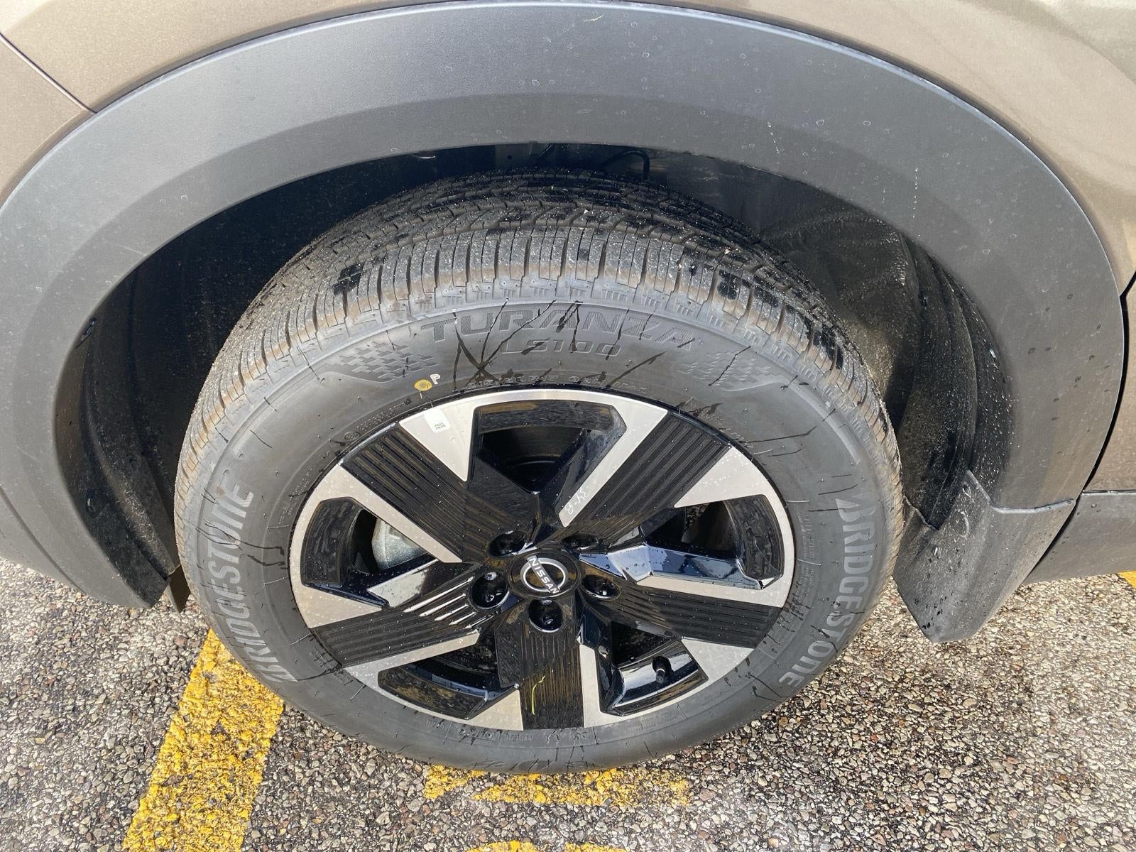 2027 Nissan Kicks SV