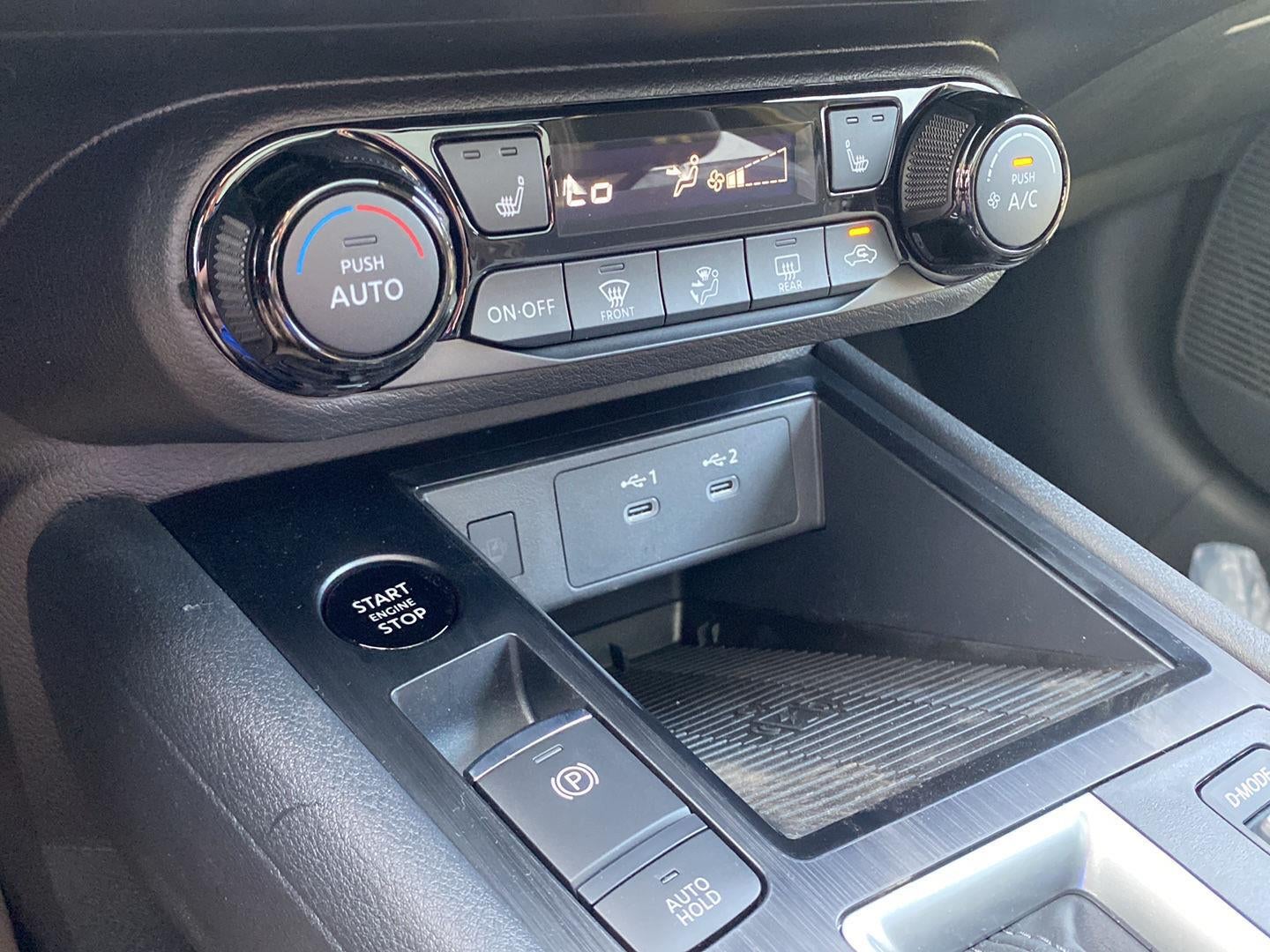 2027 Nissan Kicks SV