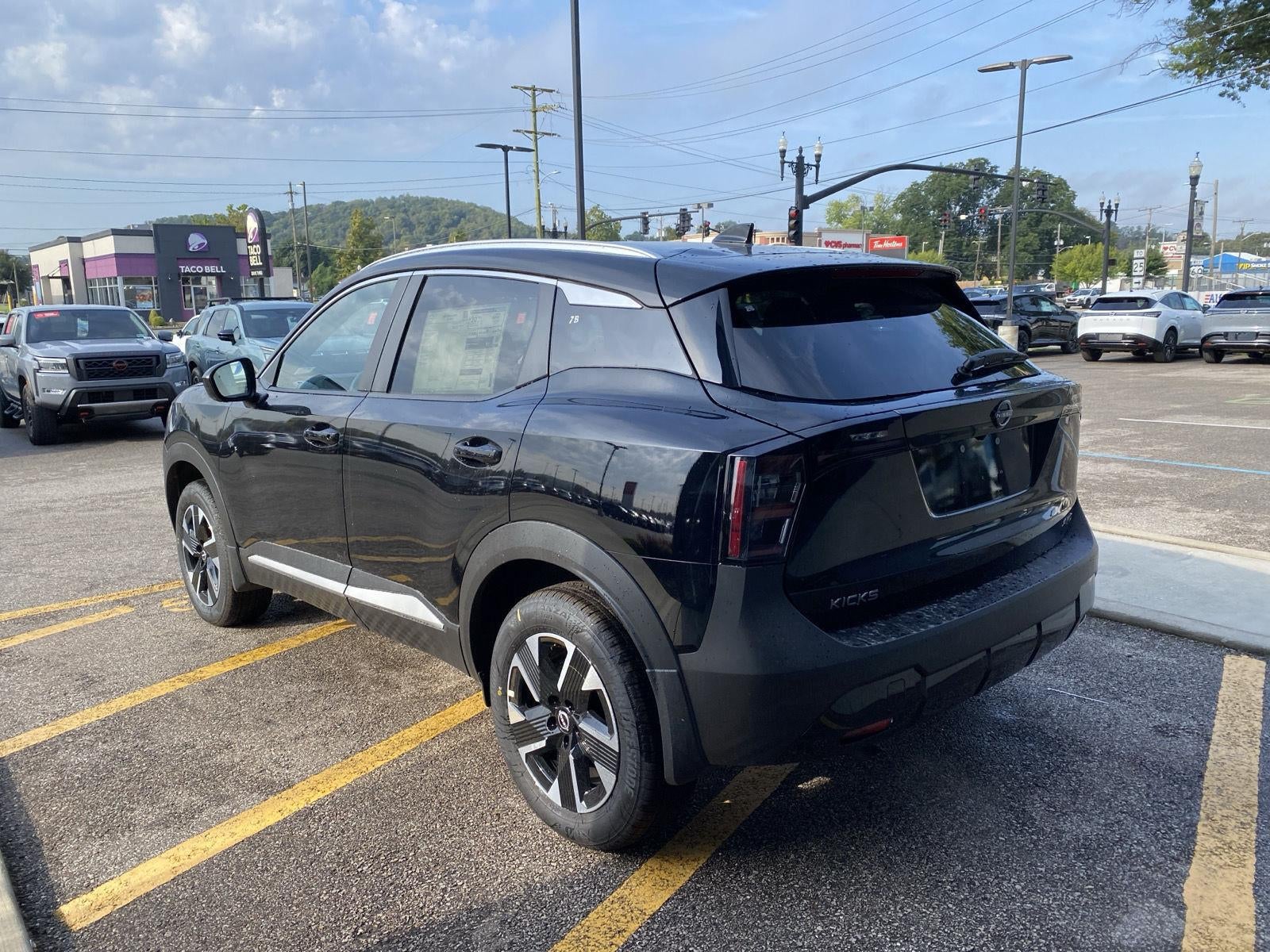 2027 Nissan Kicks SV