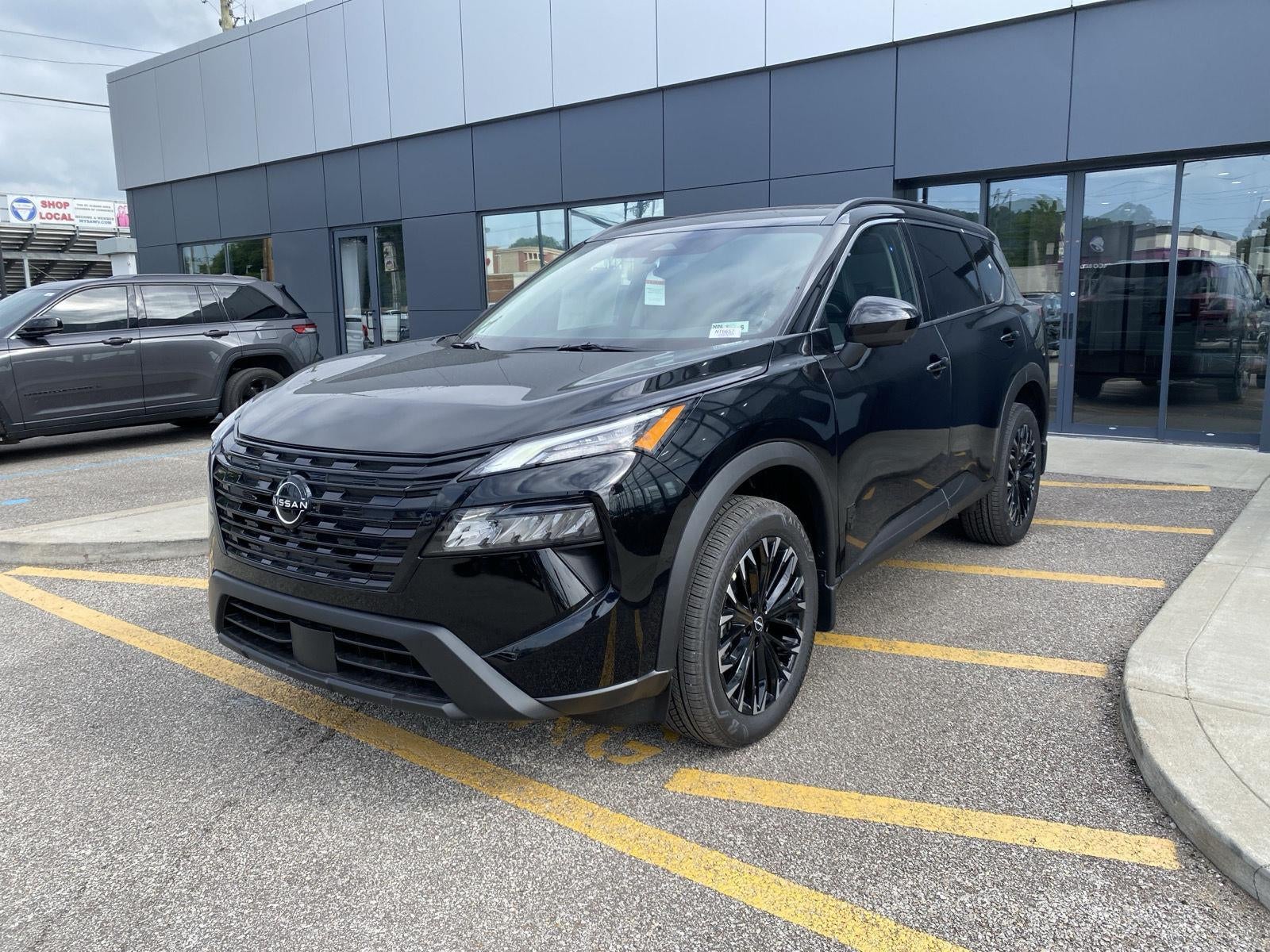 2026 Nissan Rogue Dark Armor