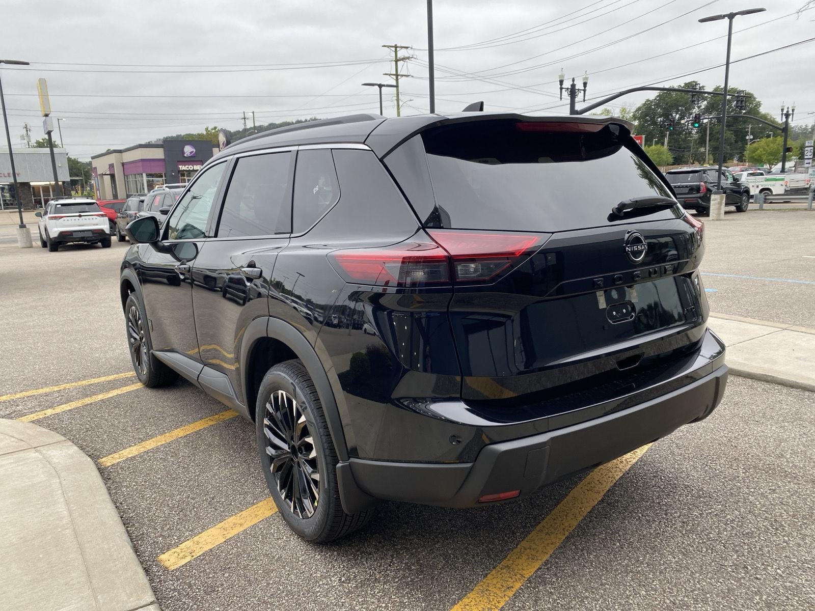 2026 Nissan Rogue Dark Armor