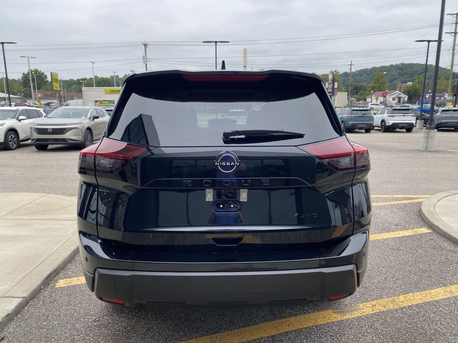 2026 Nissan Rogue Dark Armor