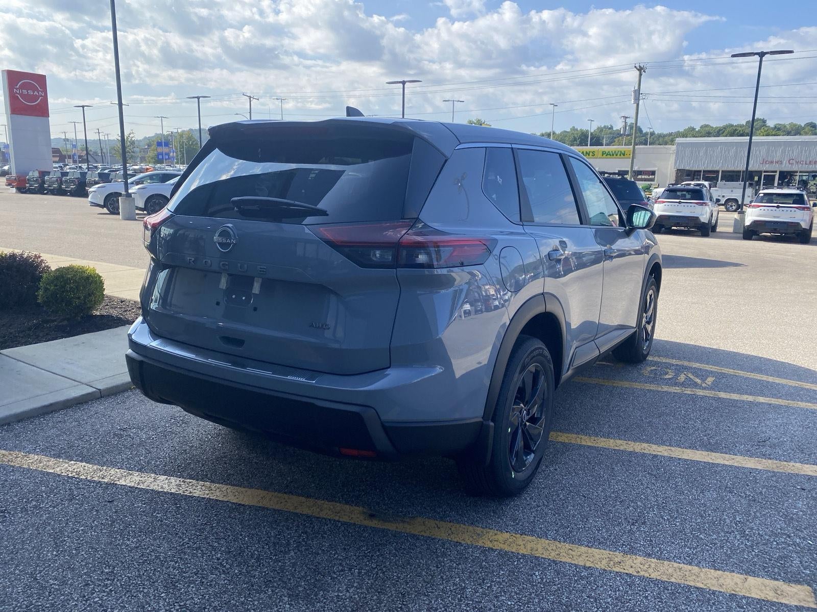 2026 Nissan Rogue SV