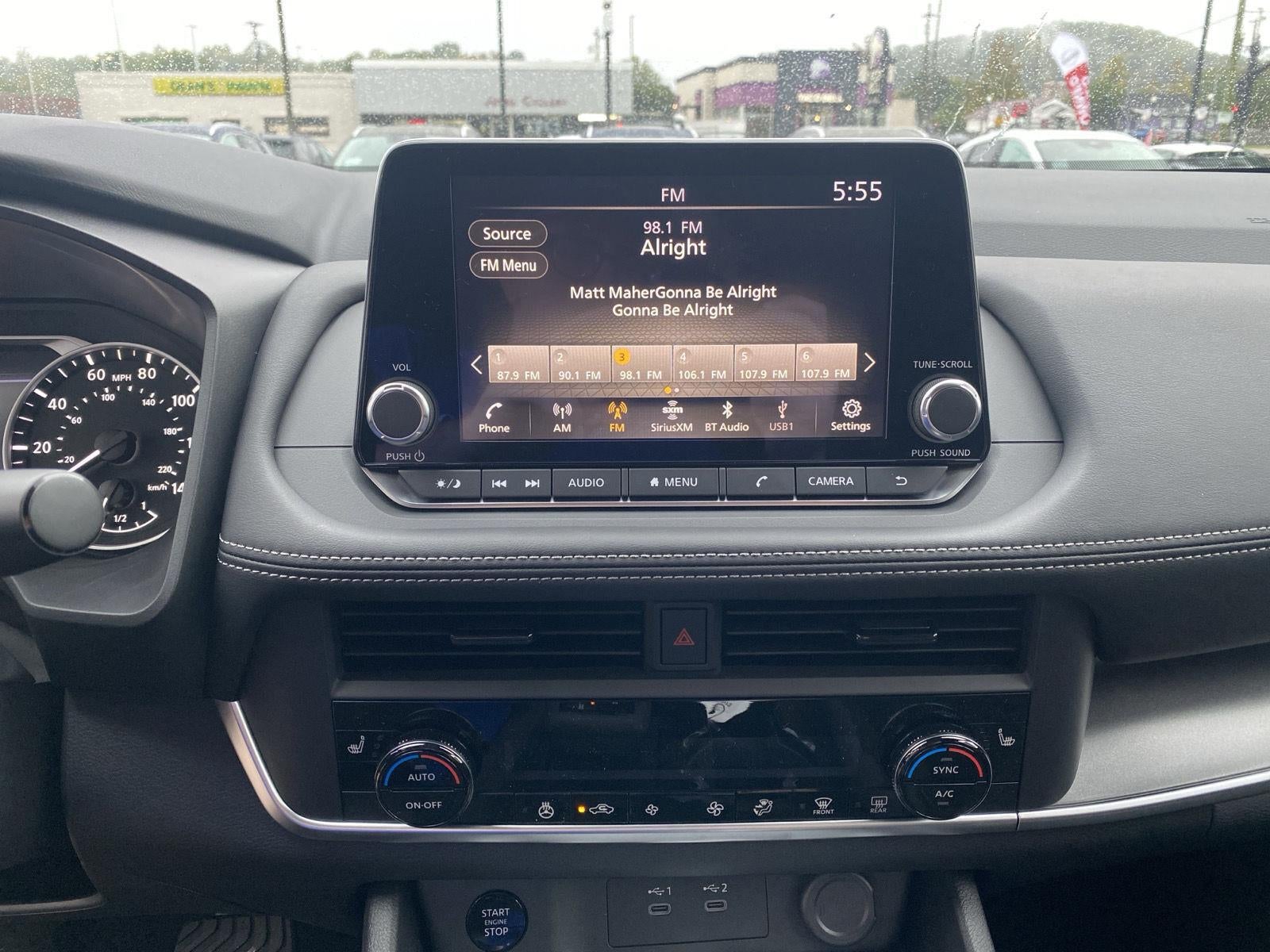 2027 Nissan Rogue SV