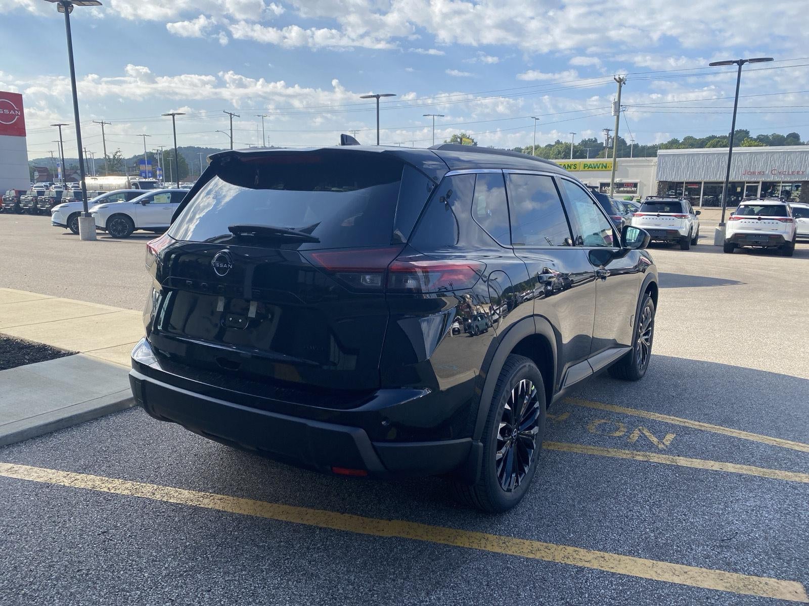 2026 Nissan Rogue Dark Armor