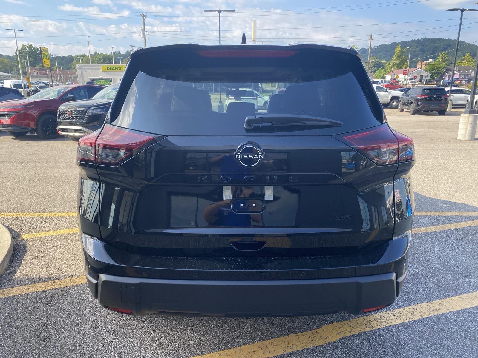 2026 Nissan Rogue Dark Armor