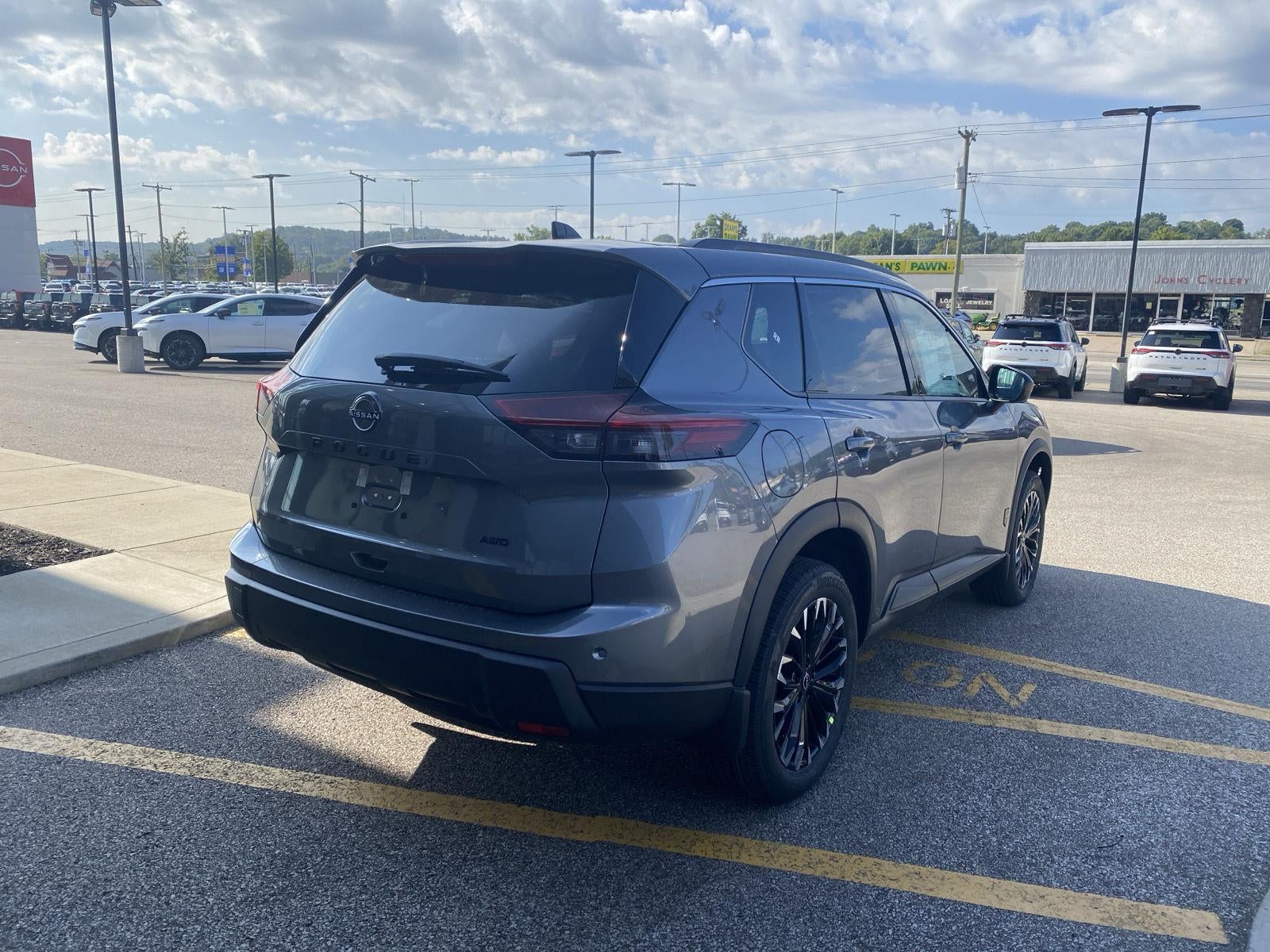 2026 Nissan Rogue Dark Armor