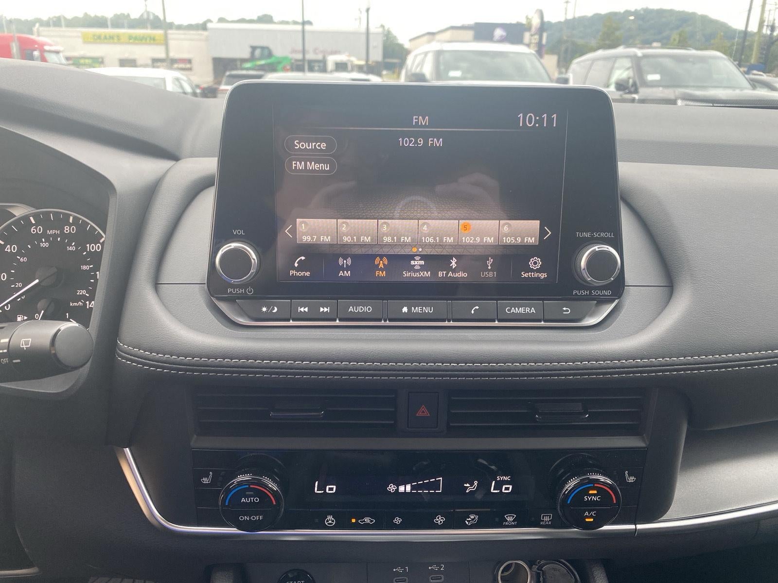 2026 Nissan Rogue SV