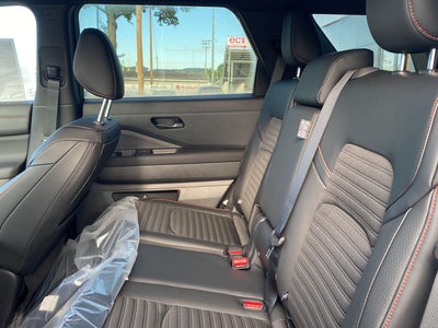 2026 Nissan PATHFINDER ROCK CREEK 4WD