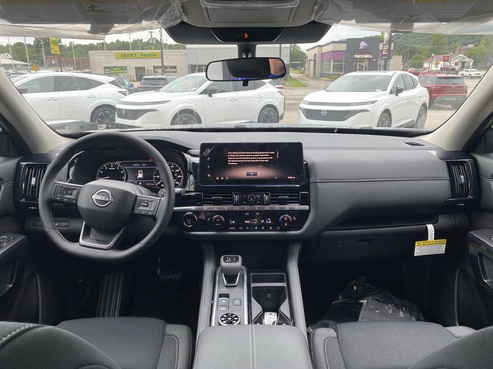2026 Nissan Pathfinder SV