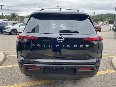 2026 Nissan Pathfinder SV
