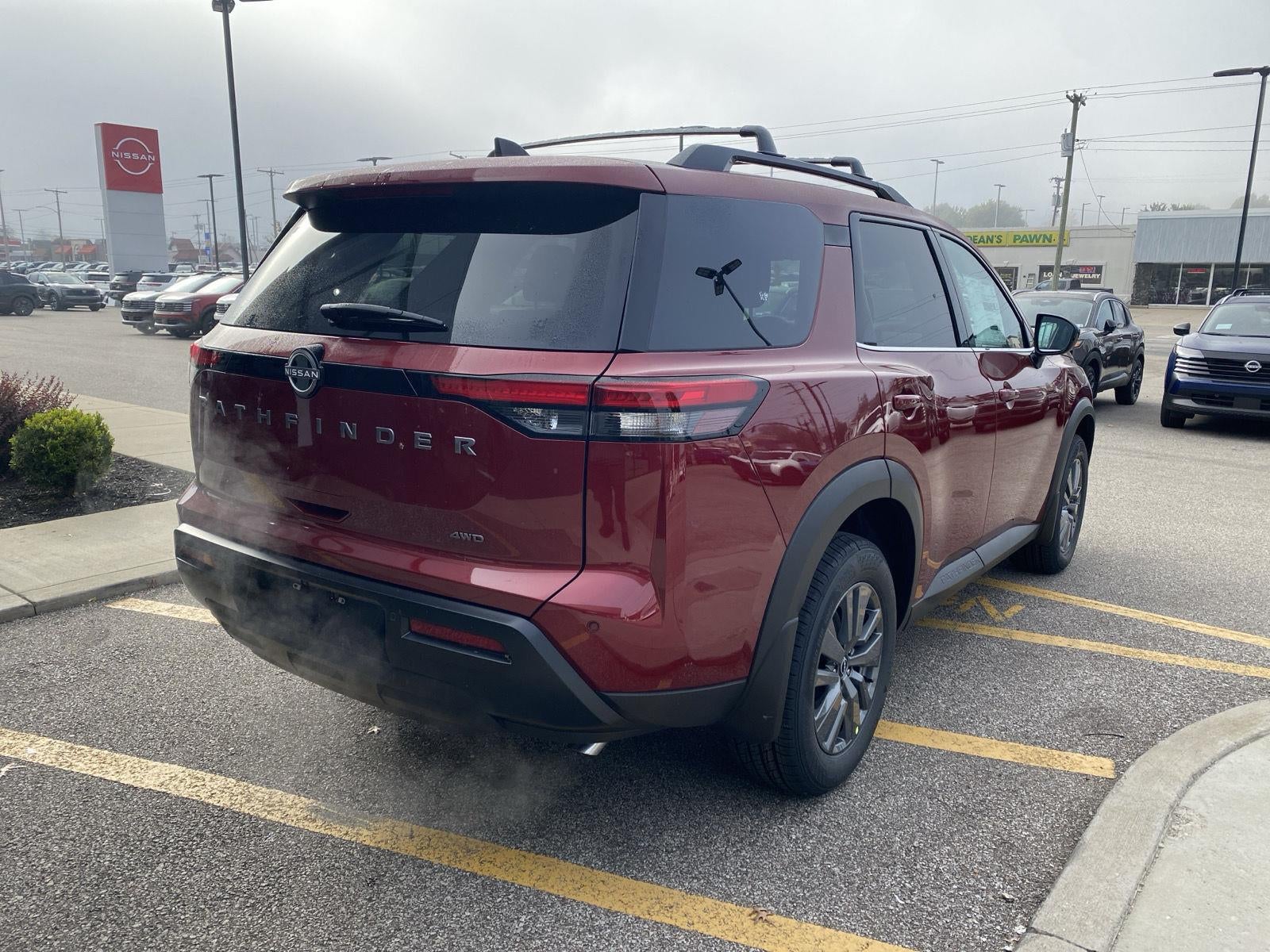 2026 Nissan Pathfinder SV