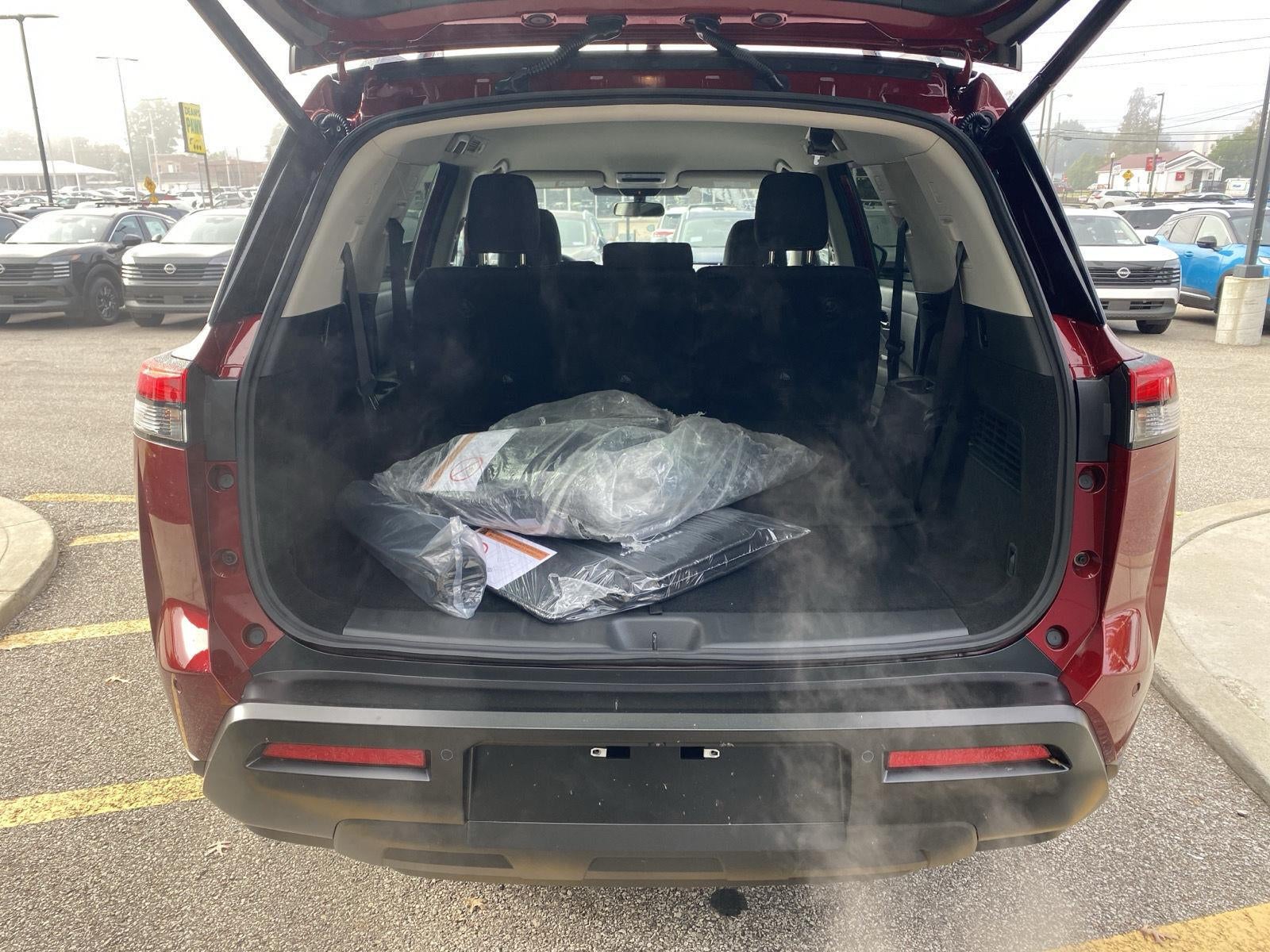 2026 Nissan Pathfinder SV