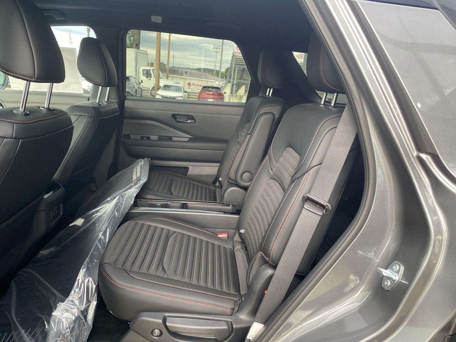 2026 Nissan Pathfinder ROCK CREEK 4WD